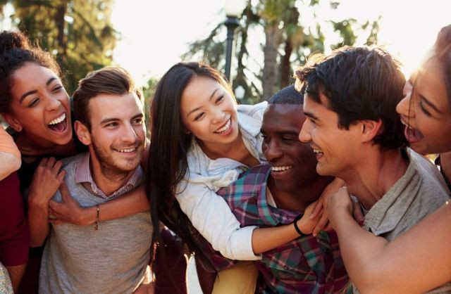 Làm sao để hiểu được cách ứng xử của bạn bè? Làm sao để hiểu được cách ứng xử của bạn bè?