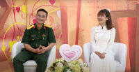 Nữ giáo viên một mình chuẩn bị lễ cưới và cách an ủi của anh chồng bộ đội Nữ giáo viên một mình chuẩn bị lễ cưới và cách an ủi của anh chồng bộ đội